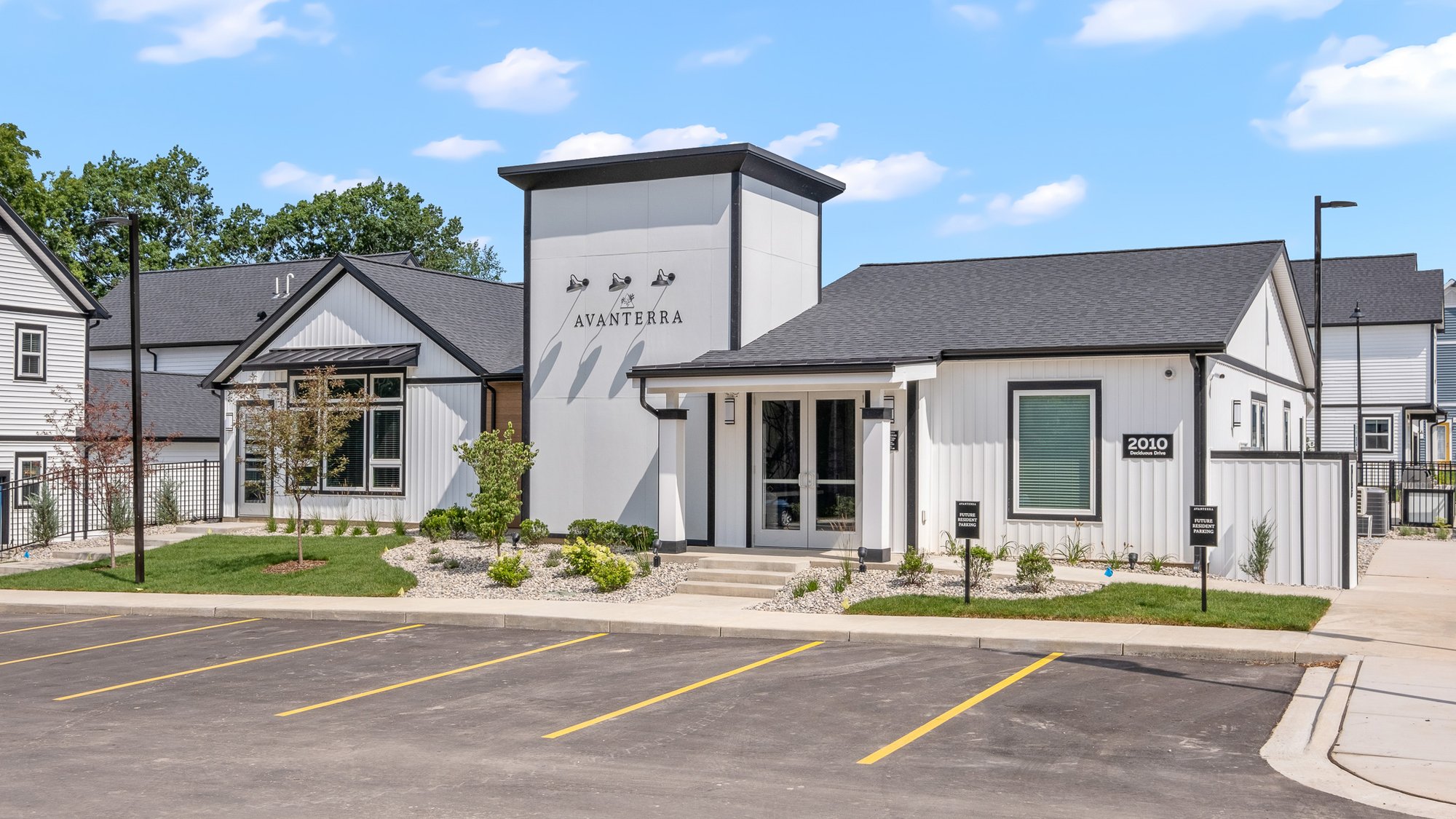 Avanterra Forest Hills Preserve Clubhouse Exterior