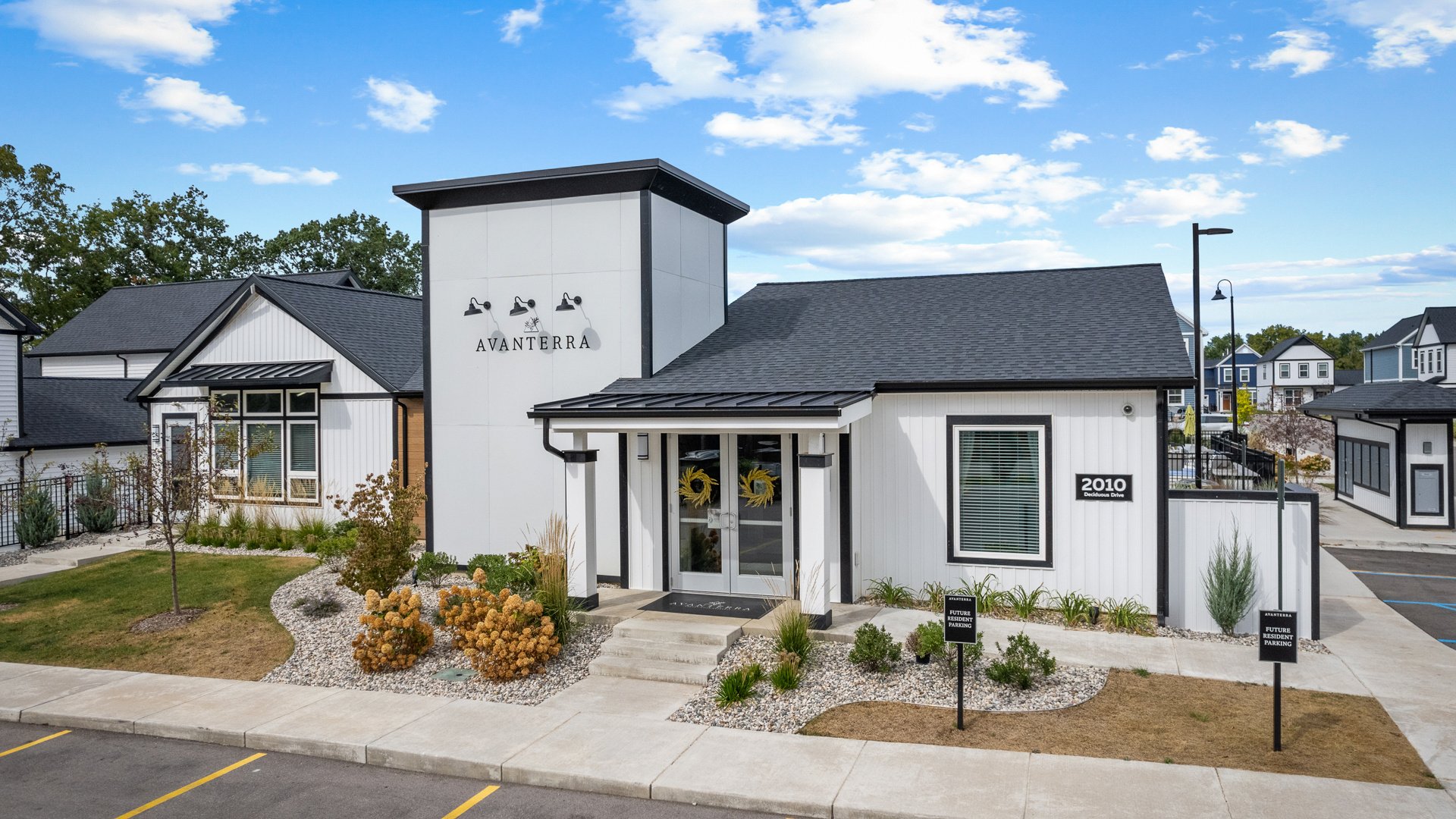 Avanterra Forest Hills Preserve Clubhouse Exterior